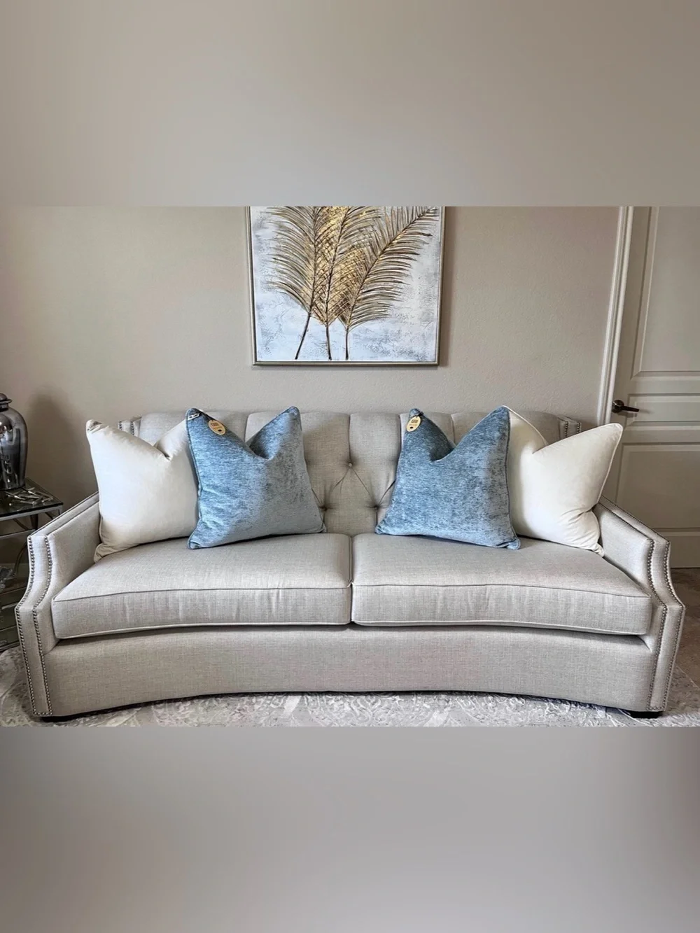 1-NWT CALLISTO HOME TEXTURE VELVET BOUCLE LUXURY DECORATIVE PILLOW (TO3595F12)